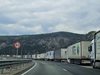 13 км опашка от камиони на границата между Румъния и Унгария