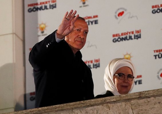 Президентът на Турция Тайип Ердоган и жена му СНИМКА: Ройтерс