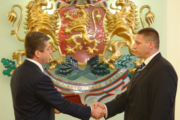 Президентът Георги Първанов награждава Тодор Коджейков