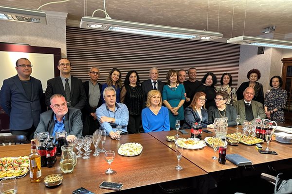 Пловдивски адвокати се събраха около колегата си, за да почетат юбилея му.