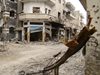 Сирийски бунтовници се изтеглят от последния контролиран от тях квартал на Хомс