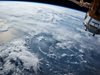 Руски космонавти от МКС излязоха в открития космос да поправят топлоизолацията (Видео)