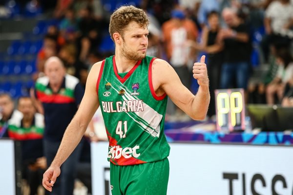 Александър Везенков е спортист №1 на България. СНИМКА: LAP.BG