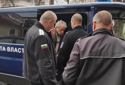 Ивалин Стратиев бе докаран в съда под засилена охрана СНИМКА: Дима Максимова
