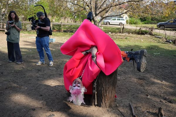 Не е странно, че хората гледат с почуда Иво...


Снимка: Личен архив на Димчев