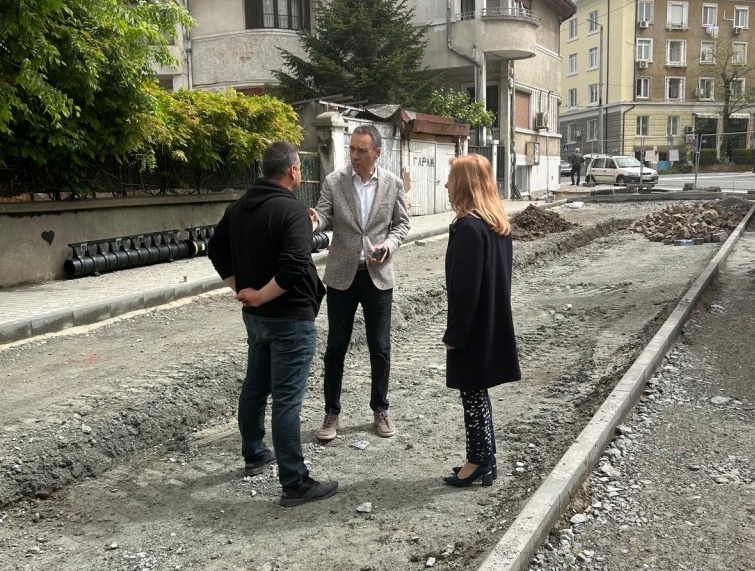 Бургас заменя асфалта с павета в историческия център