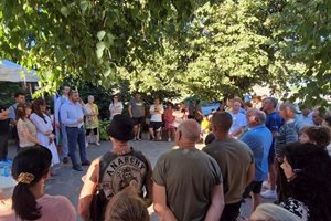 Бунт срещу кариера за добив на гнайс в пловдивско село