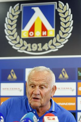 Люпко Петрович вече е в ЦСКА-София