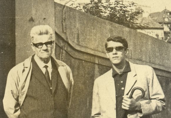 С баща си в Прага през 1965 г.