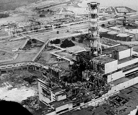 Чернобилската електроцентрала след взрива