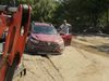 След потопа: Багери извадиха над 30 коли от коритото на река Татлъ дере