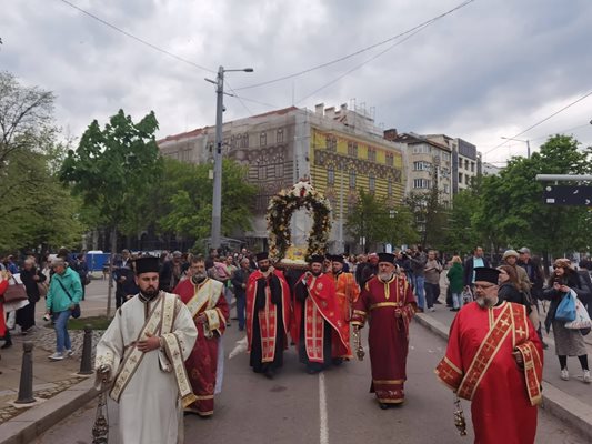 Мощите на Свети Георги пристигнаха в София Снимка: Йордан Симеонов