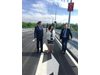 Шофьори аплодират министър и кмет  за Аспаруховия мост