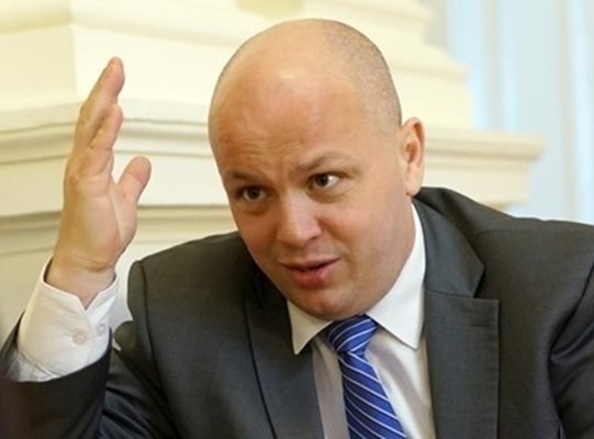 Александър Симов: Има реална възможност  за нов кабинет в този парламент