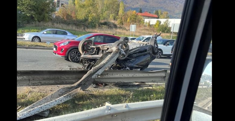 Тежка катастрофа на Околовръстното шосе в София
СНИМКА: "Катастрофи в София"