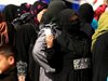 Доклад: Невинни жени и деца, заподозрени за връзки с ИД, са лишени от храна и вода