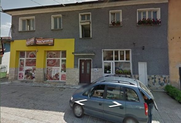 Един от магазините на убития бизнесмен в село Български извор