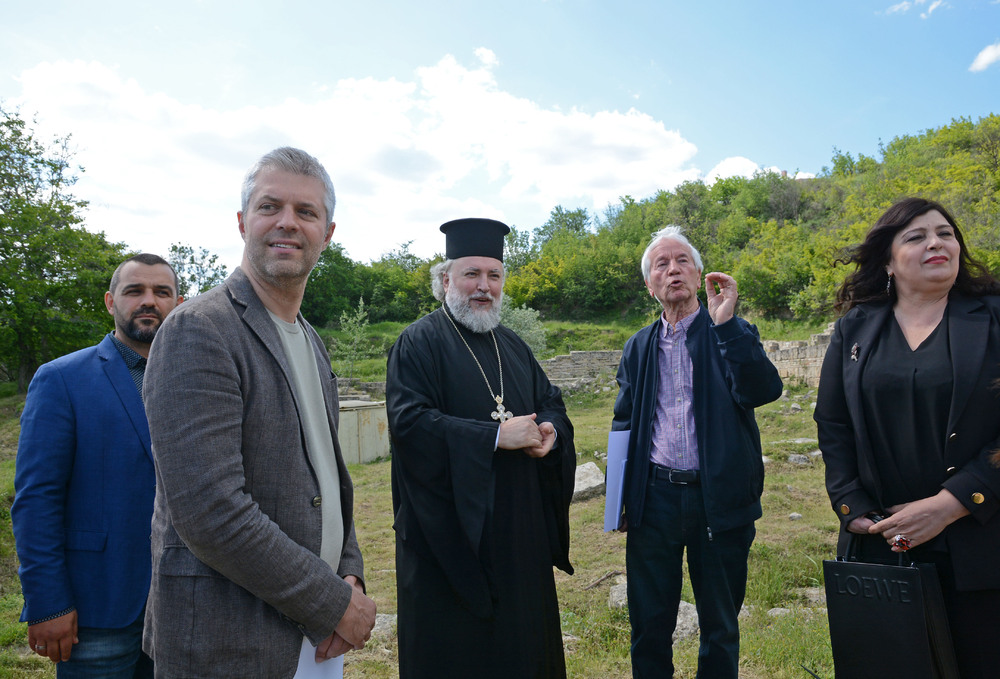 Варна и държавата обединяват сили, за да възродят манастира „Св. Богородица“ край Варна