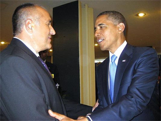 Борисов разговаря с президента на САЩ Барак Обама в рамките на официалния обяд, даван от генералния секретар на ООН Бан Ки Мун в чест на държавните и правителствени ръководители.
