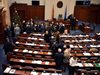 "Слободен печат": Македонският парламент прие закон за предотвратяване на корупцията