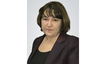 Росица Велкова ще стегне разходите на държавата