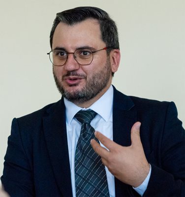 Георги Събев е съветник по земеделие, рибарство и международна търговия в Европейския парламент и бивш зам.министър на земеделието на Република България