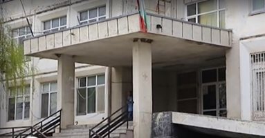 COVID-19 уби директора на болницата в Провадия