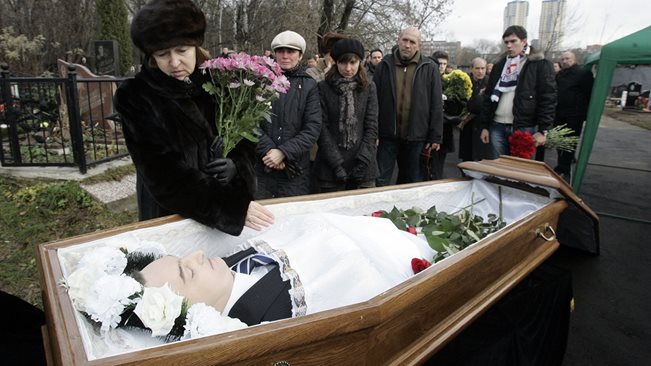 Сергей Магнитски умира седем дни преди да изтече срокът, в който могат да го задържат