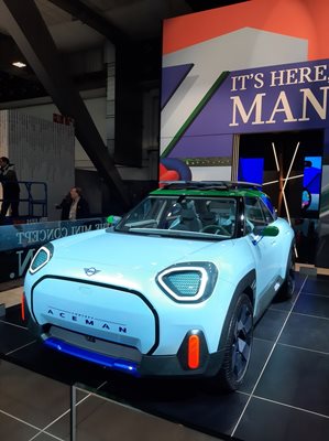 Mini Aceman е предсериен прототип на бъдещите нови електрически коли на марката.