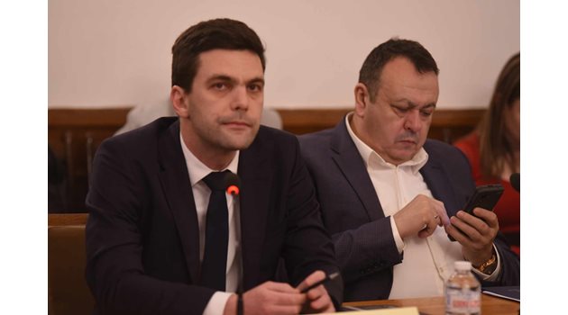 Никола Минчев е председател на временната комисия за дейността на Мартин Нотариуса.