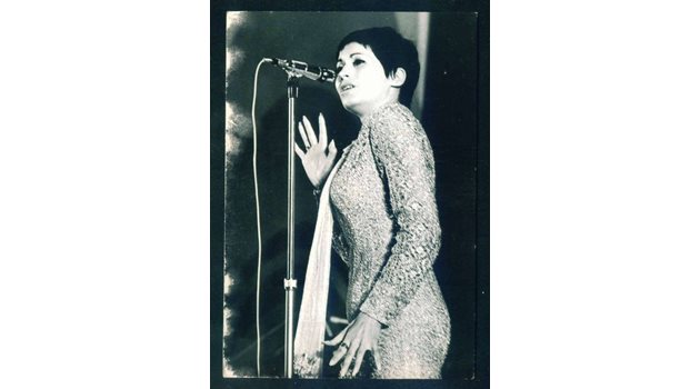 Въпреки че е любимка на публиката, Лили Иванова печели първа награда чак през 1972 г.