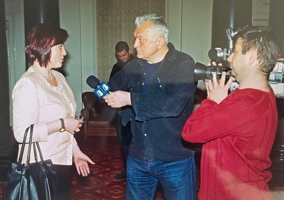 Стажанта в действие - интервю с Корнелия Нинова в кулоарите на парламента