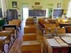 МОН: В 770 училища в страната днес няма да има учебни занятия
