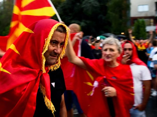 Така изглеждаше протеста в Скопие на 5 юли
Снимки: Ройтерс