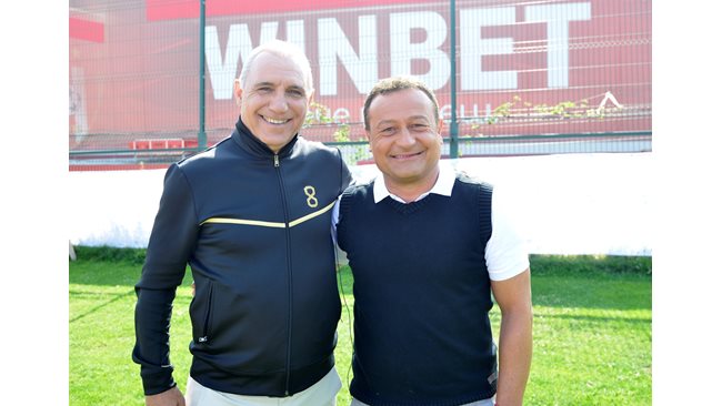 Hristo Stoichkov: For some I am the black sheep.  Dimitar Rachkov: The legends about him being just juicy are not true (Video)