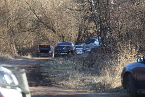 Мястото, на което бе открит камионът с 18 загинали мигранти Снимка: Николай Литов