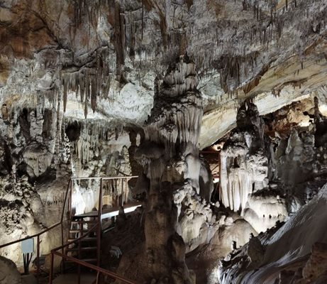 Пещера "Добростански бисер"


Снимка: Община Асеновград
