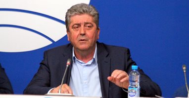 Президентът Георги Първанов призова за конструктивен подход в отношенията по оста София-Скопие