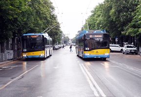 Украинските бежанци в София ще могат да ползват безплатно градския транспорт още 4 месеца