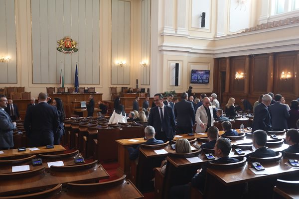 Актуализацията на държавния бюджет ще бъде гласувана на второ четене в ресорната комисия на Парламента.