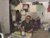 Иван Ласкин посреща гости от “Черешката на тортата” в гараж