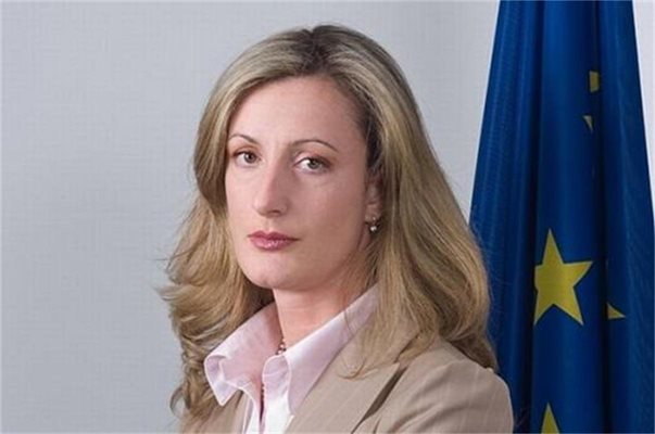 Зинаида Златанова: Нямам конфликт на интереси с жената на Станишев, случаят е приключен!