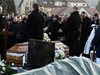 Погребаха убития словашки журналист днес в сватбения му костюм (Снимки)