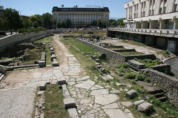 Източната част на Римския форум тепърва ще се реставрира.