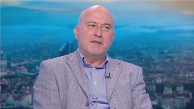 Prof. Ognian Kunchev: The lockdown should be introduced immediately