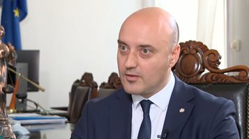 Атанас Славов: Няма никаква внезапност в проекта за промени в Конституцията