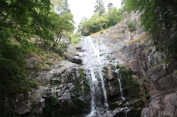 Водопадите край Смолян са много красиви, но са опасни за неподготвени туристи