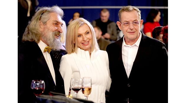 Билалов с колегите си Лилия Маравиля и Димитър Селенски.
СНИМКА: ДЕСИСЛАВА КУЛЕЛИЕВА