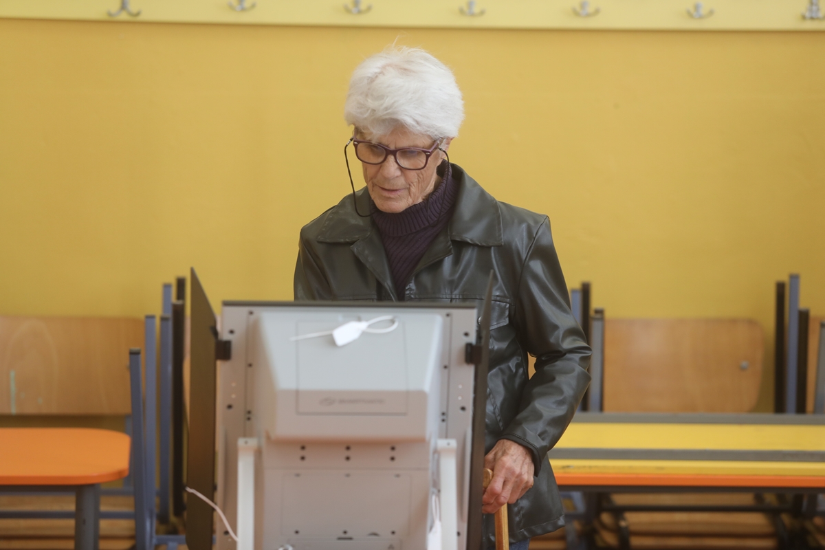 Само две партии в област Смолян увеличават вота си, останалите губят избиратели