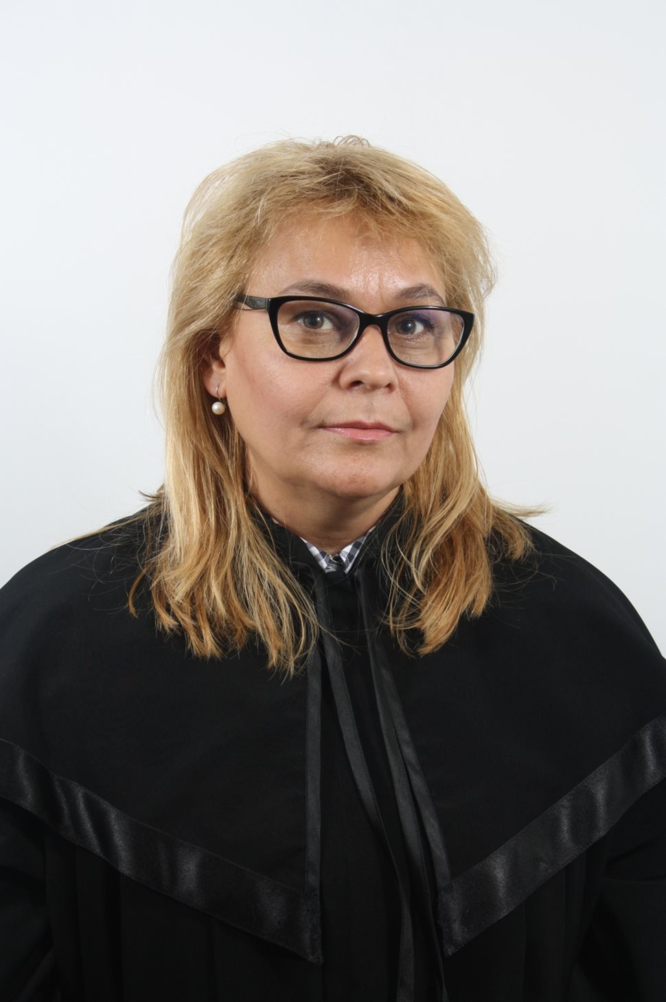 Съдия Татяна Жилова: Чрез симулативни процеси за герои като Албена, Индже и Бай Ганьо учениците разбират какво е правова държава